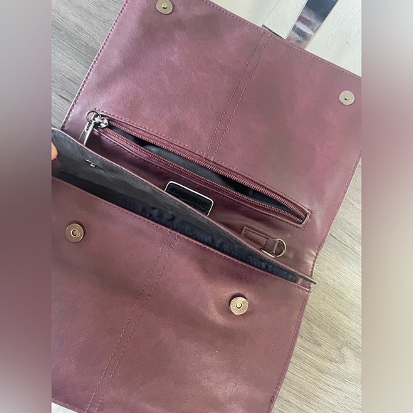 👛 Circus by Sam Edelman Burgundy Wine Red Chain Strap Crossbody/Tote Bag NWOT - Picture 5 of 8